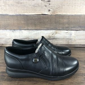 NWOT Clarks Unstructured Adorn Loop Black Size Women's 7.5 Wide